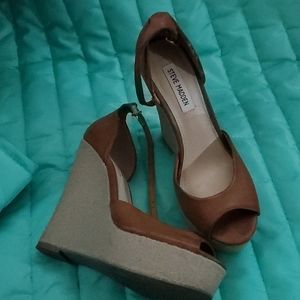 2/$15 Women's shoes